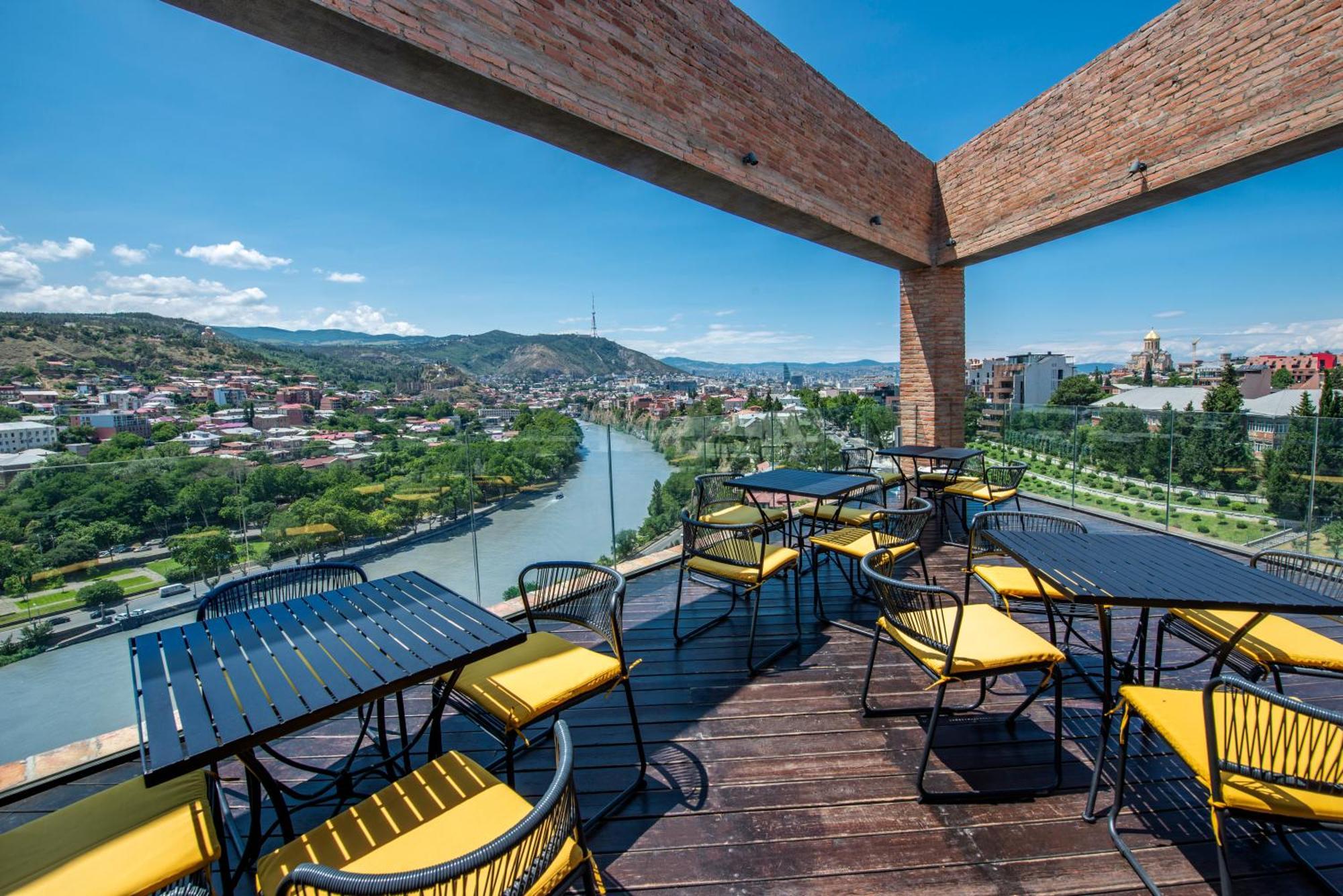 Hotel Golden Tulip Design Tbilisi Exterior foto